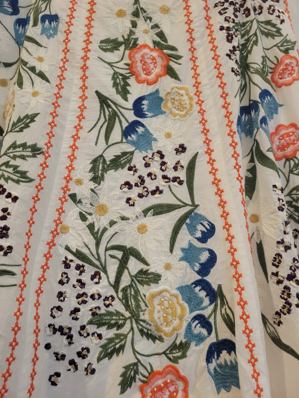 Women's White Floral Embroidered Midi Skirt - Picture 2 of 4